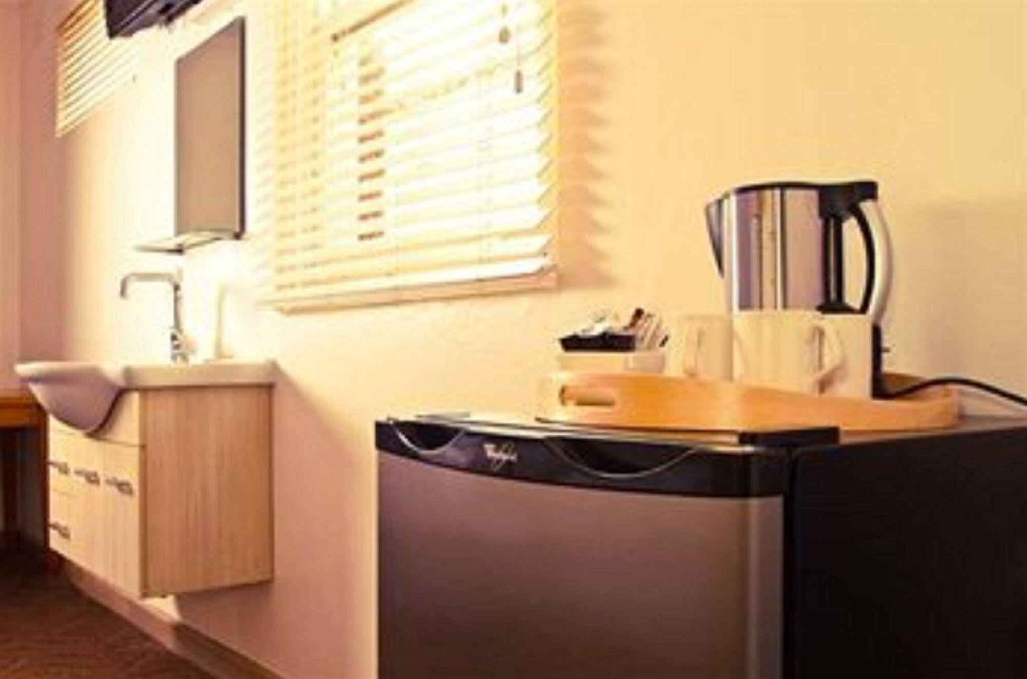 Cbd Hotel Нюкасъл Екстериор снимка
