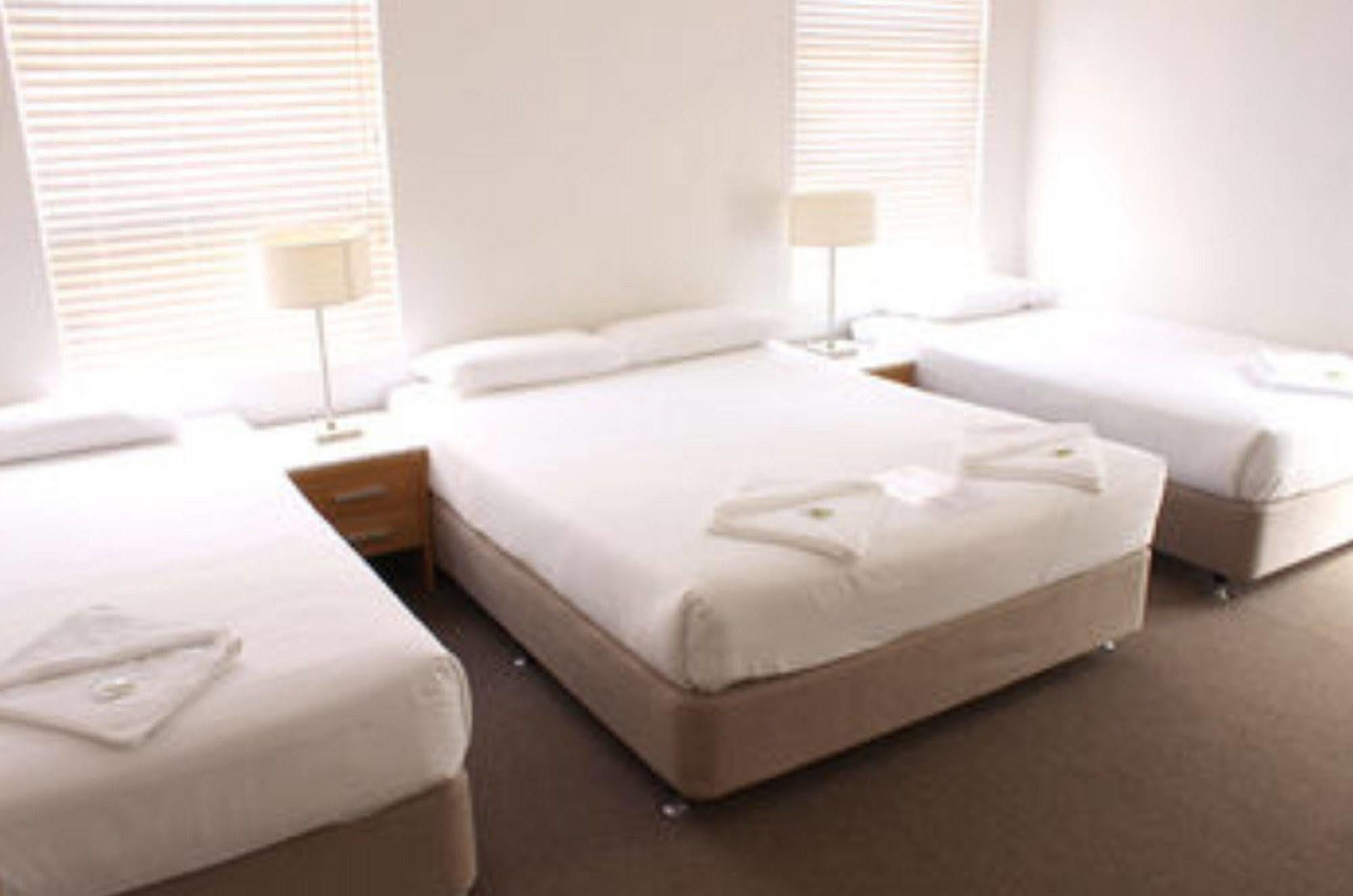 Cbd Hotel Нюкасъл Екстериор снимка